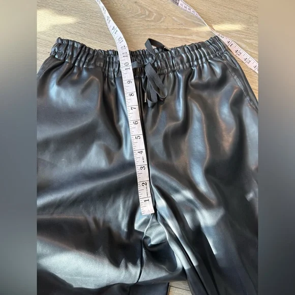 Laundry by Shelli Segal Faux Leather Black Joggers Pants - Picture 11 of 11